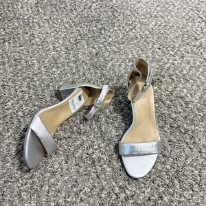 Naturalizer Vera Ankle Strap Block Heel Sandal Silver 6 W Leather Comfort New